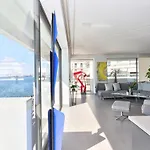 Infinity Sea View Lejlighed
